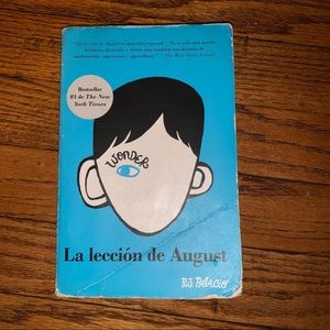 📚 5/$10 Wonder Spanish version book